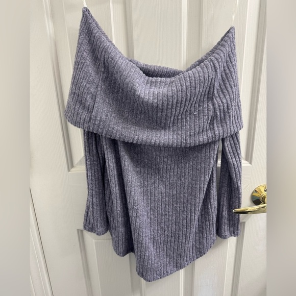 Women's Off-Shoulder purple Sweater - Picture 7 of 7